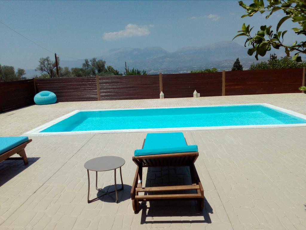 House Veggera - Private Swimming Pool Guest House Pombia Exterior photo