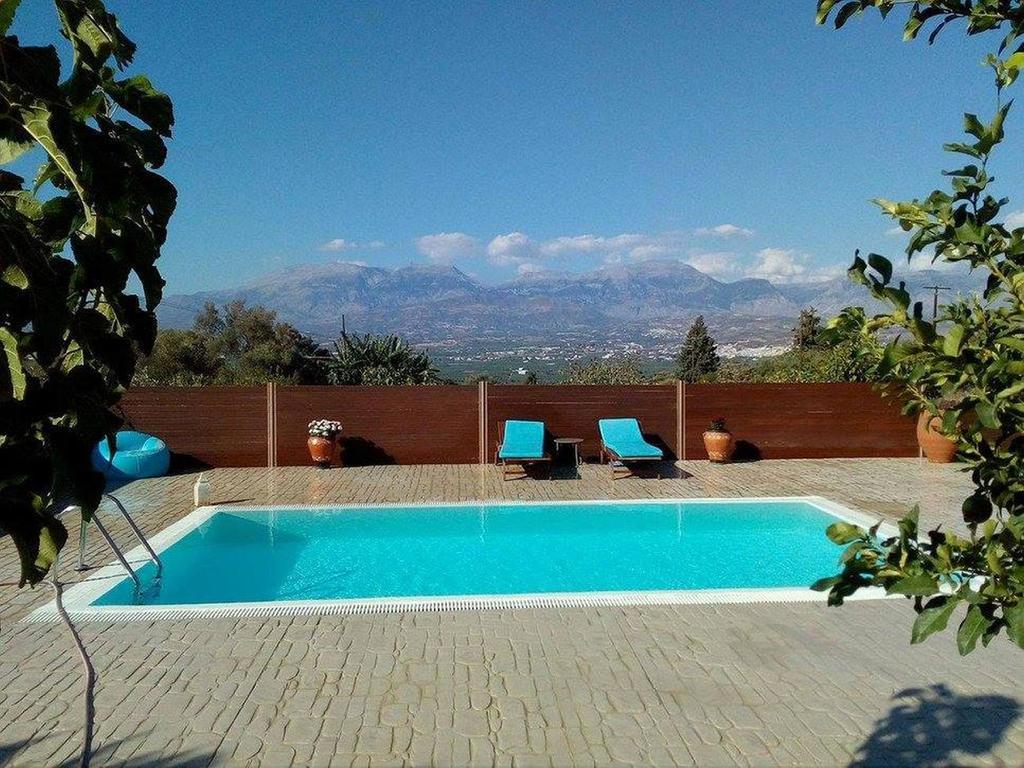 House Veggera - Private Swimming Pool Guest House Pombia Exterior photo