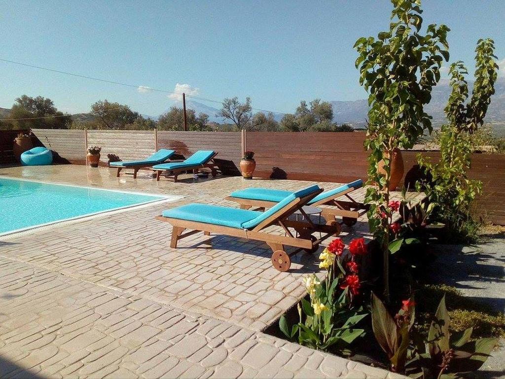 House Veggera - Private Swimming Pool Guest House Pombia Exterior photo