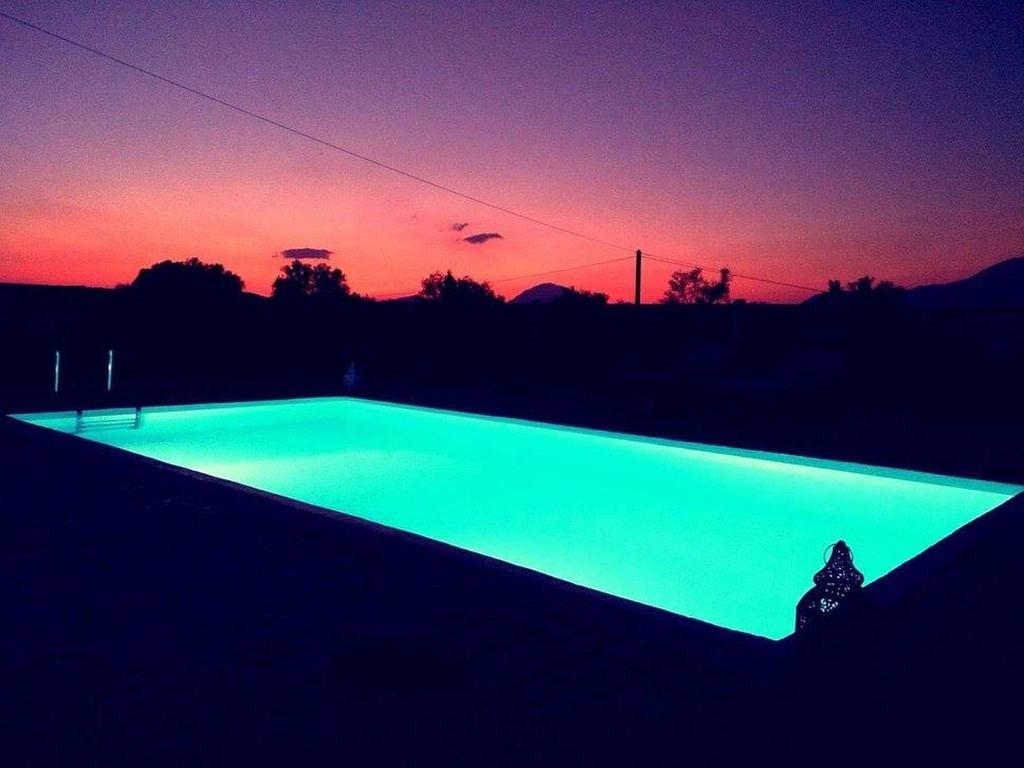 House Veggera - Private Swimming Pool Guest House Pombia Exterior photo